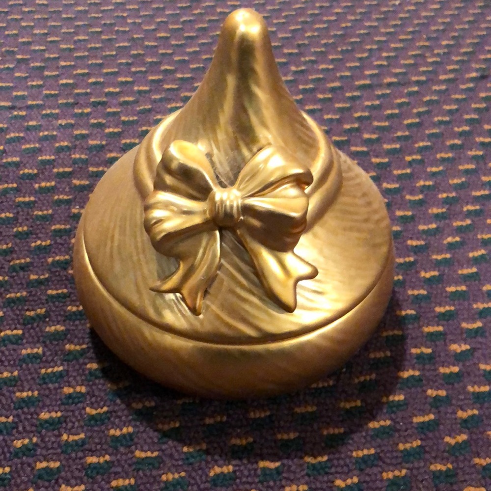 Hershey Kiss trinket kink  knack gold box